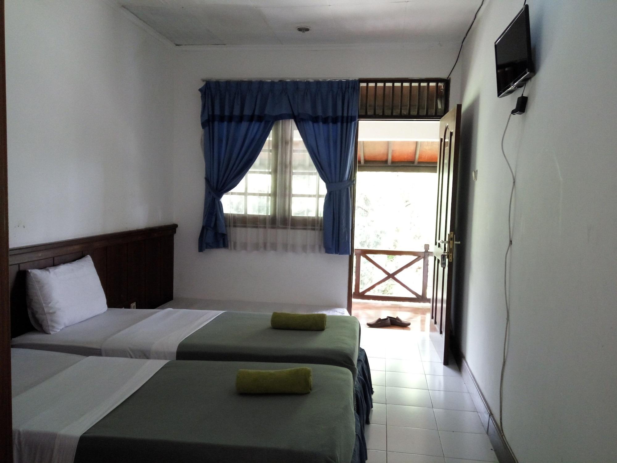 Berlian Resort Cipanas  Exterior photo