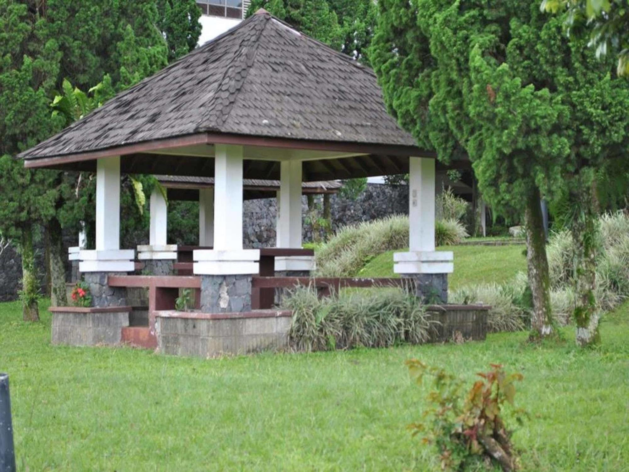 Berlian Resort Cipanas  Exterior photo